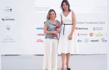 Foto Fina Recoge Premio Amgen_Impulso Talento Femenino